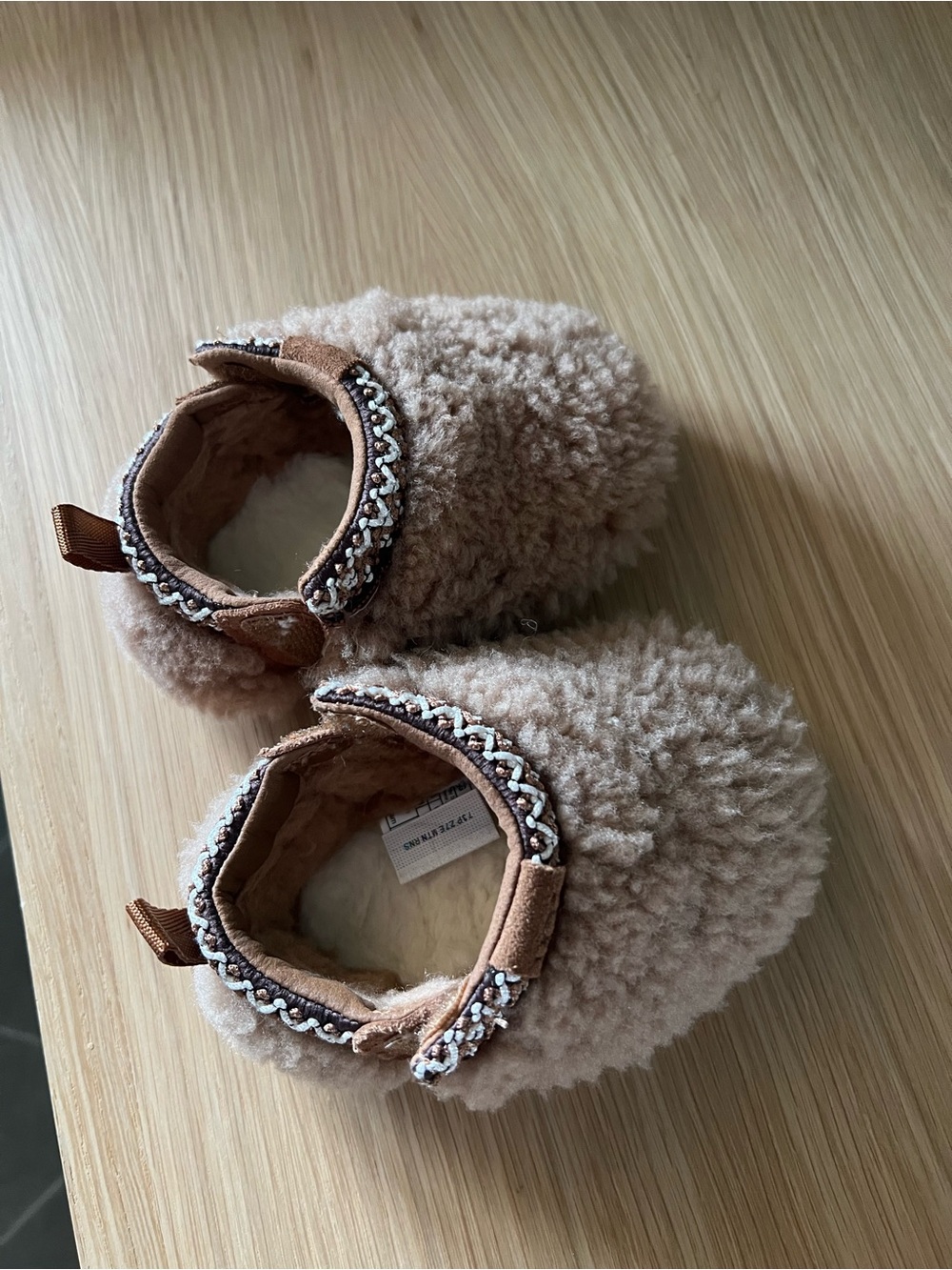 Ugg baby Tasman slipper